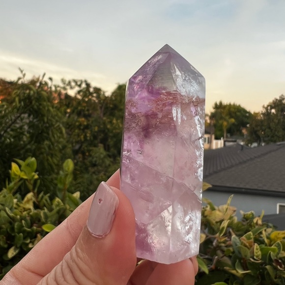 SUPER RARE White Fluorite Tower - Picture 6 of 6